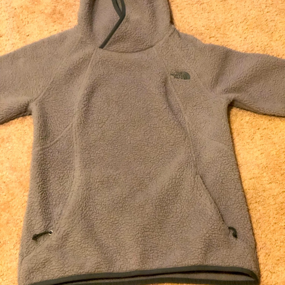 Nothface light green small size pullover